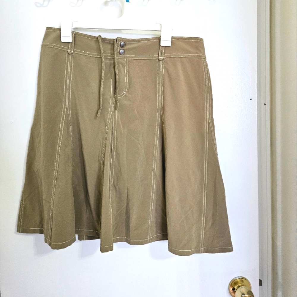 Athleta khaki short sz 14